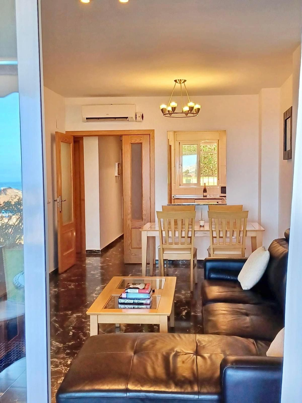 Appartement te koop in Fuengirola | 2 slaapkamers H5490664