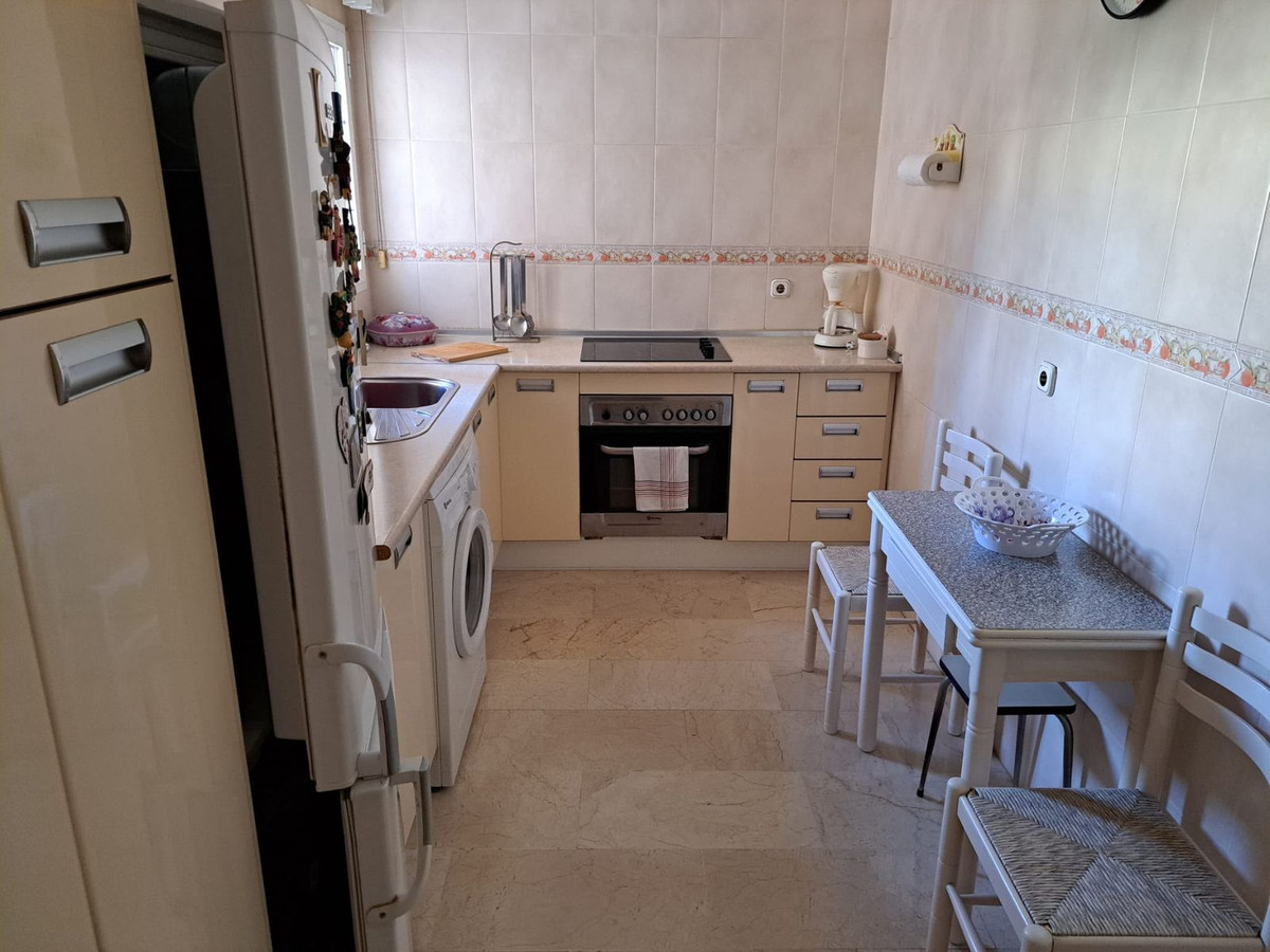 Appartement te koop in Fuengirola | 2 slaapkamers H5492632