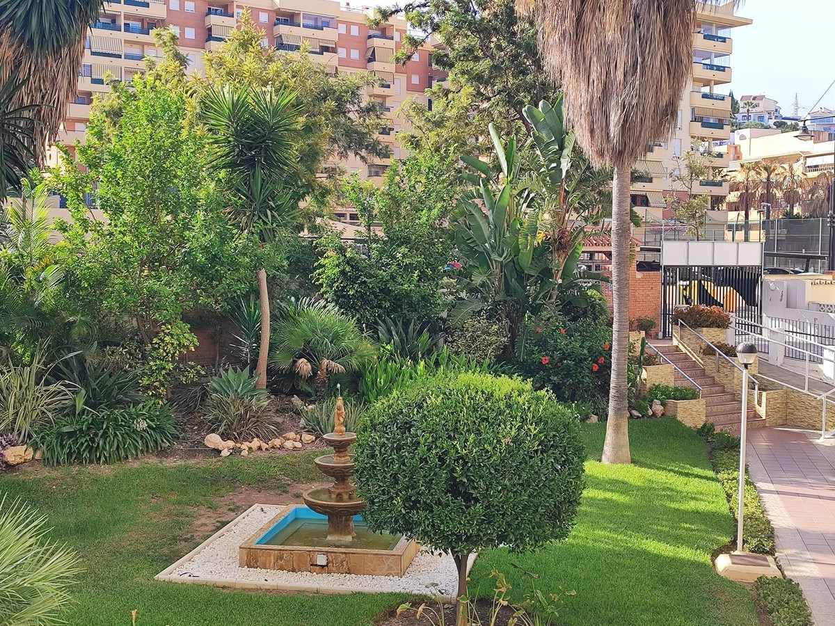 Appartement te koop in Fuengirola | 2 slaapkamers H5492632