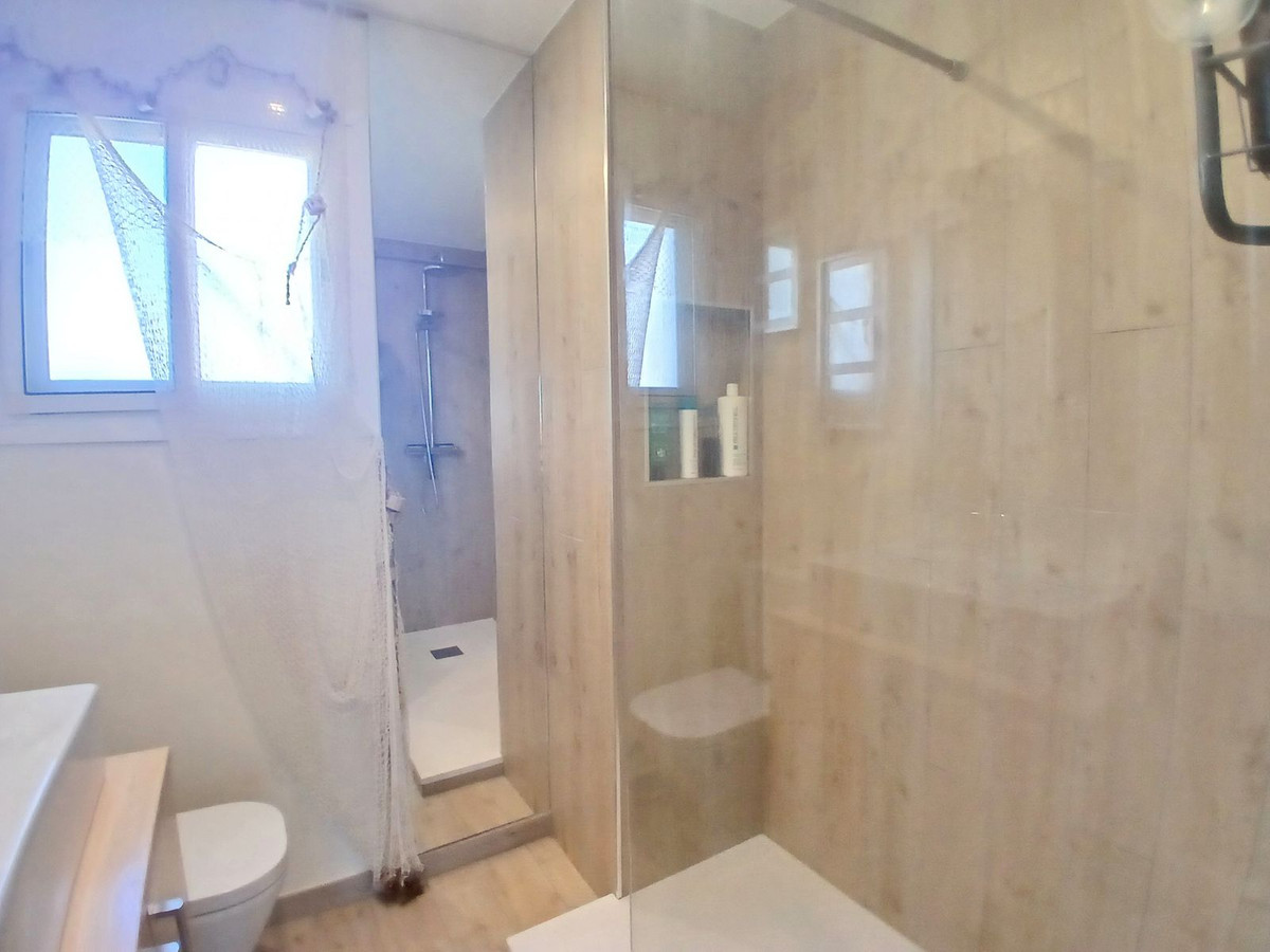 Appartement te koop in Fuengirola | 2 slaapkamers H5496865