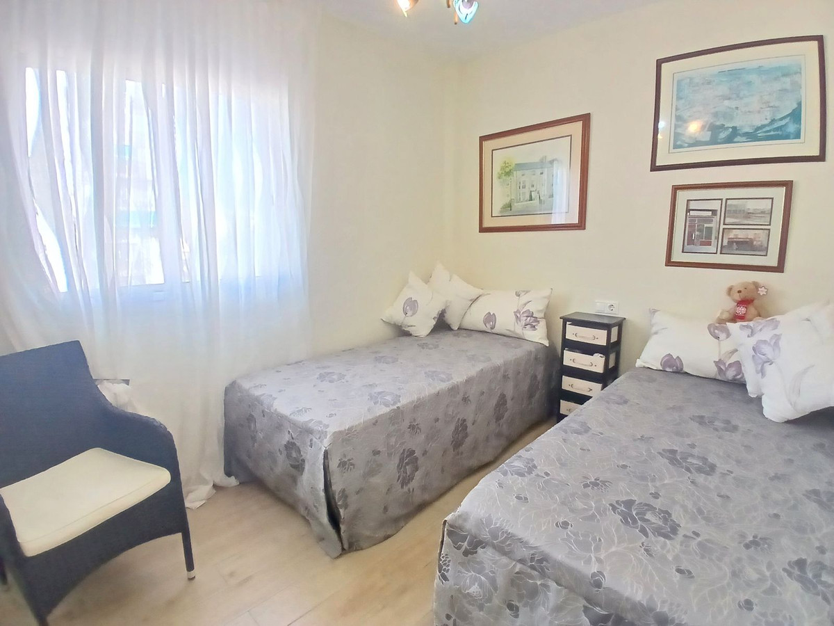 Appartement te koop in Fuengirola | 2 slaapkamers H5496865