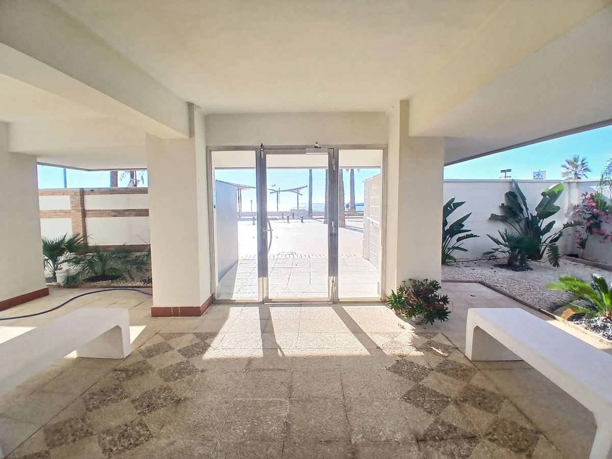 Appartement te koop in Fuengirola | 2 slaapkamers H5496865