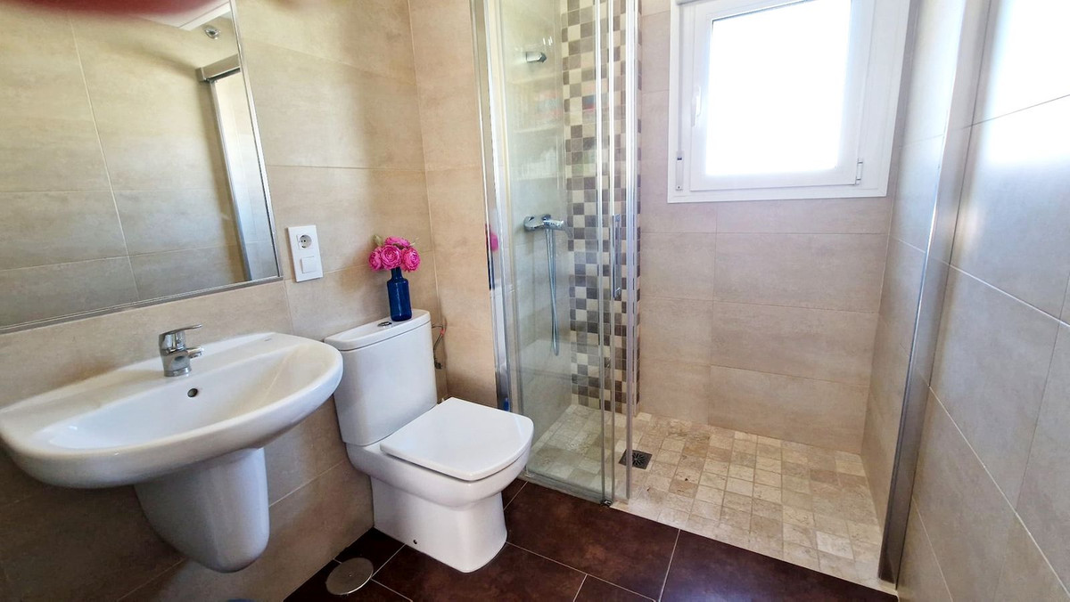 Appartement te koop in Fuengirola | 3 slaapkamers H5500288