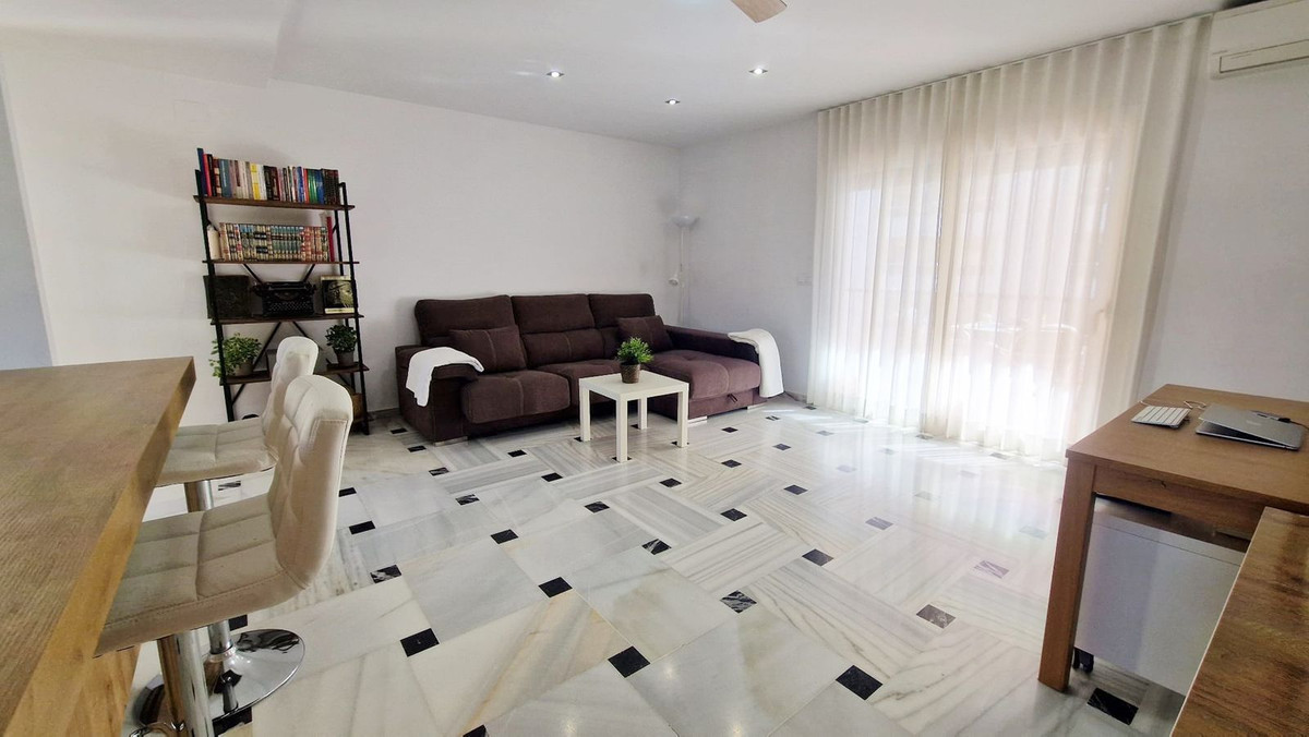 Appartement te koop in Fuengirola | 3 slaapkamers H5500288
