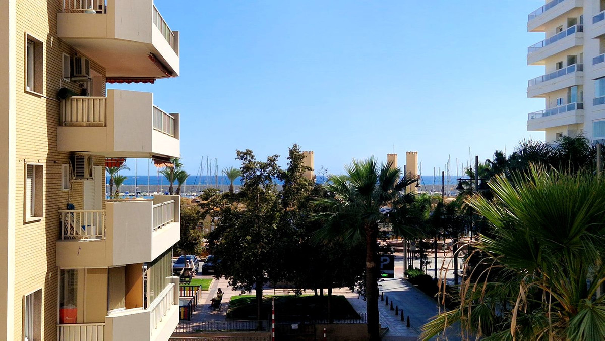 Appartement te koop in Fuengirola | 3 slaapkamers H5500342