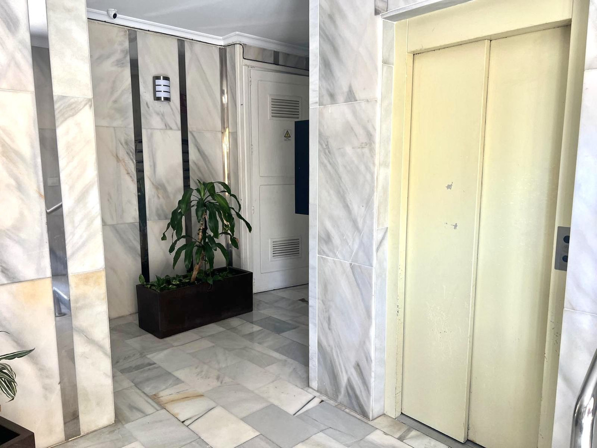 Appartement te koop in Fuengirola | 2 slaapkamers H5502577
