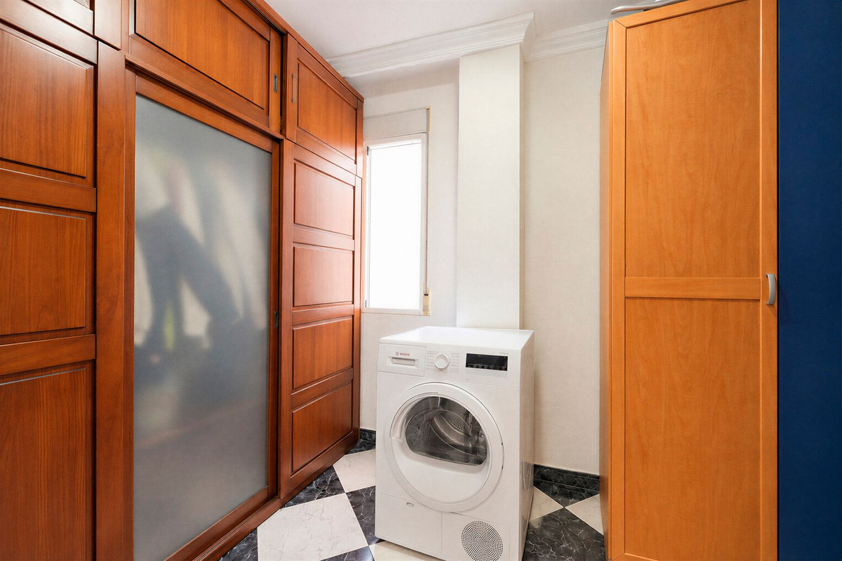 Appartement te koop in Fuengirola | 3 slaapkamers H5504194