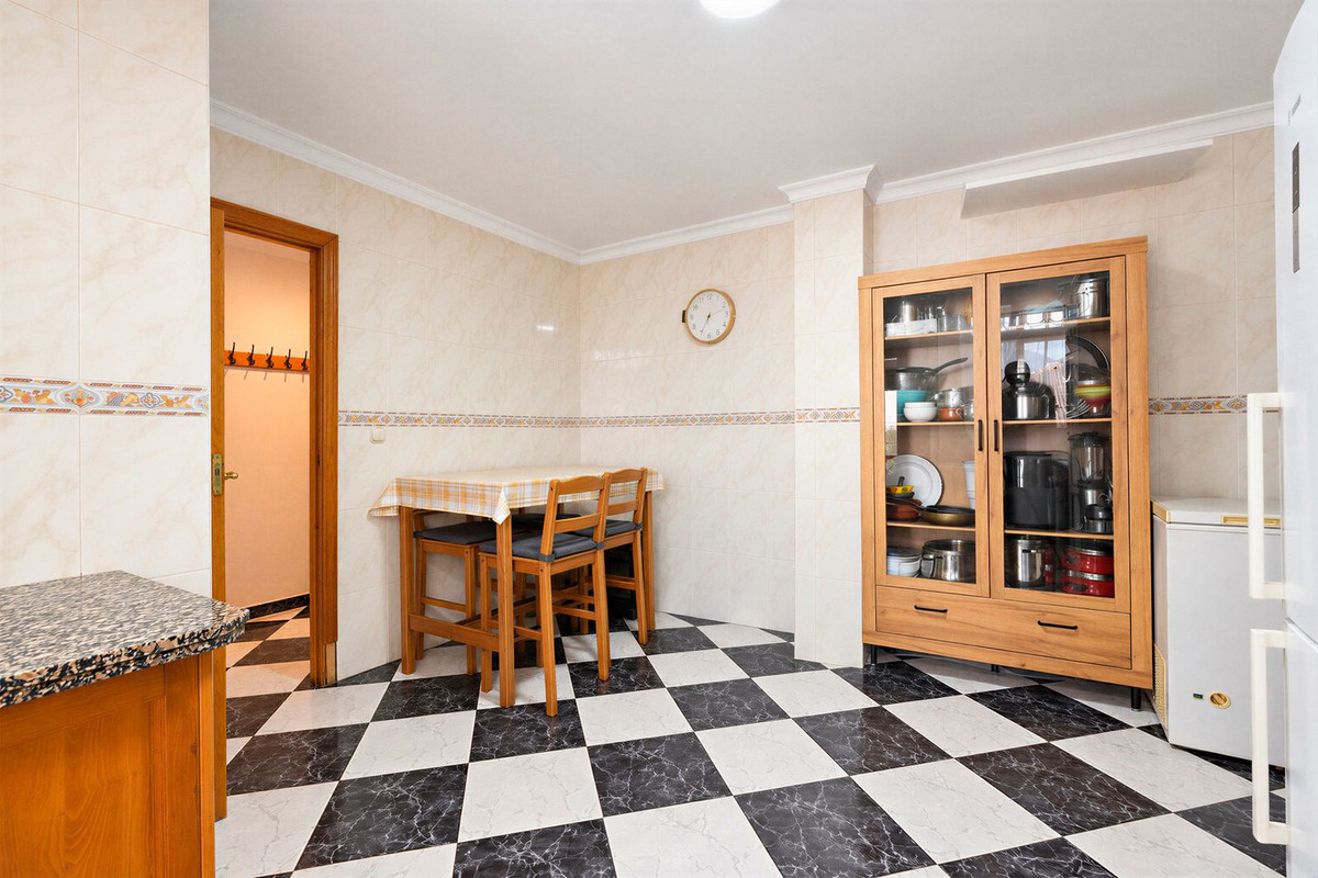 Appartement te koop in Fuengirola | 3 slaapkamers H5504194