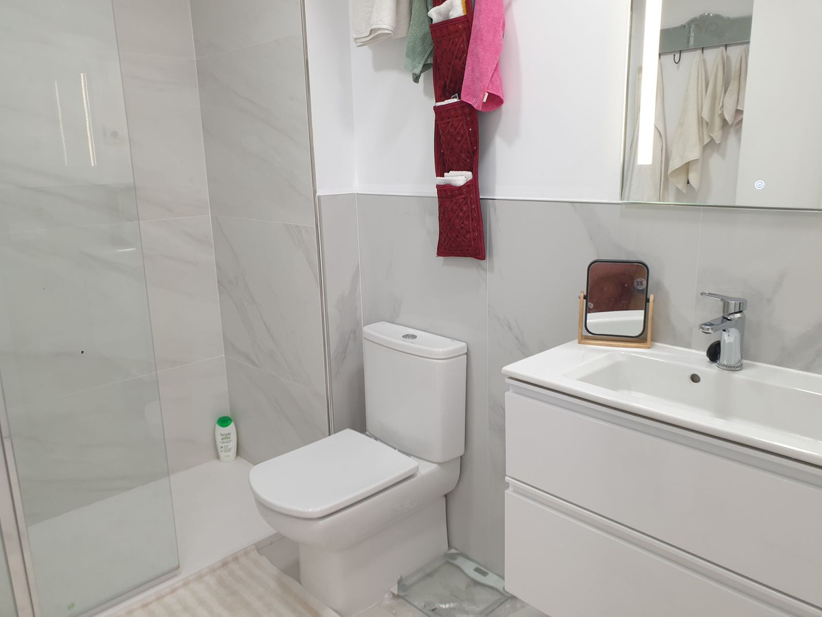 Appartement te koop in Fuengirola | 3 slaapkamers H5504323