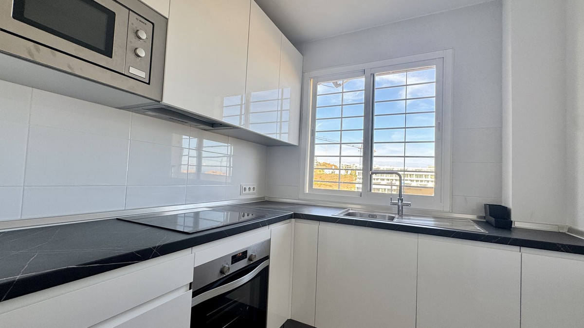 Appartement te koop in Fuengirola | 2 slaapkamers H5505709