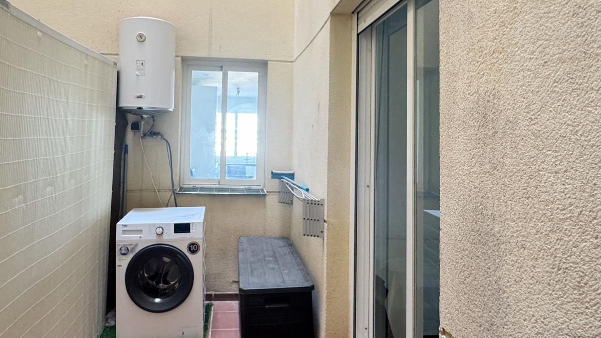 Appartement te koop in Fuengirola | 2 slaapkamers H5505709