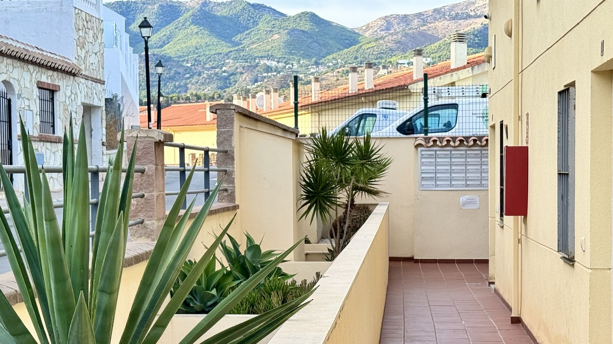 Appartement te koop in Fuengirola | 2 slaapkamers H5505709