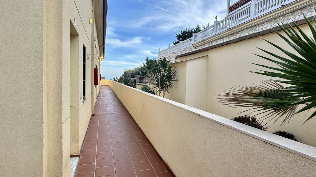 Appartement te koop in Fuengirola | 2 slaapkamers H5505709