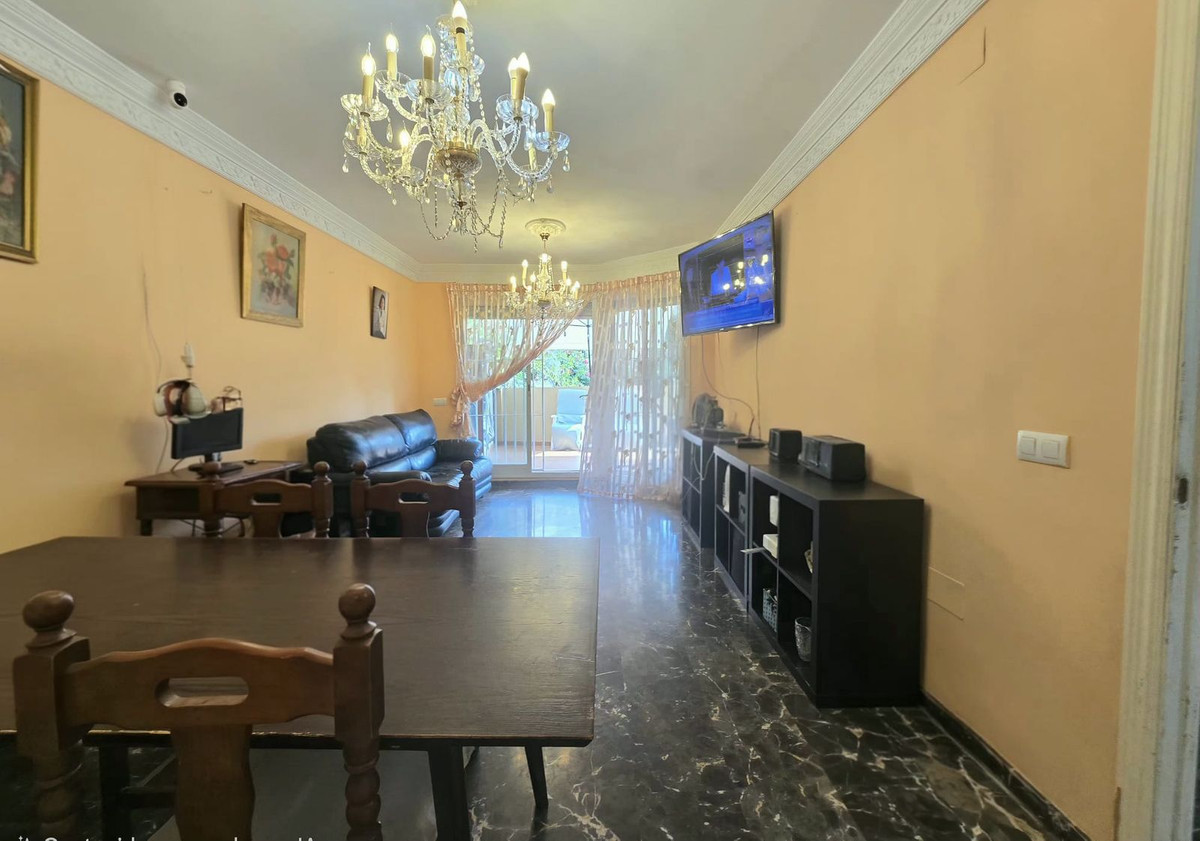 Appartement te koop in Fuengirola | 2 slaapkamers H5505961