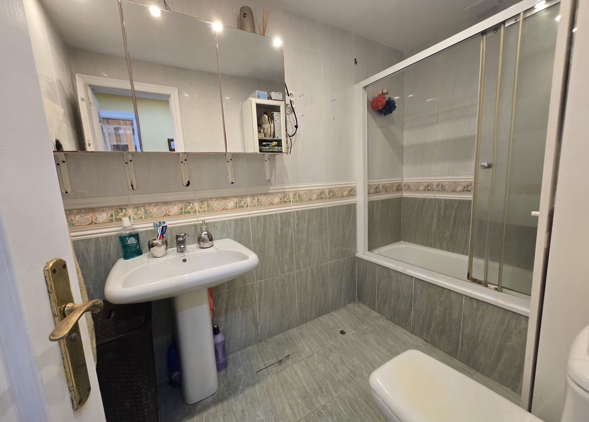 Appartement te koop in Fuengirola | 2 slaapkamers H5505961