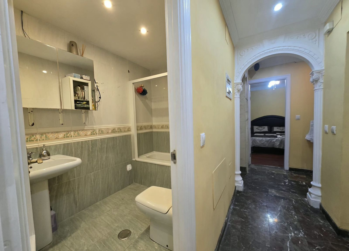 Appartement te koop in Fuengirola | 2 slaapkamers H5505961