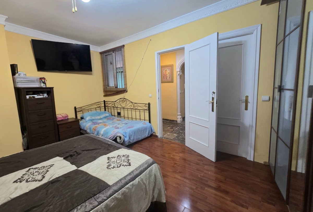 Appartement te koop in Fuengirola | 2 slaapkamers H5505961