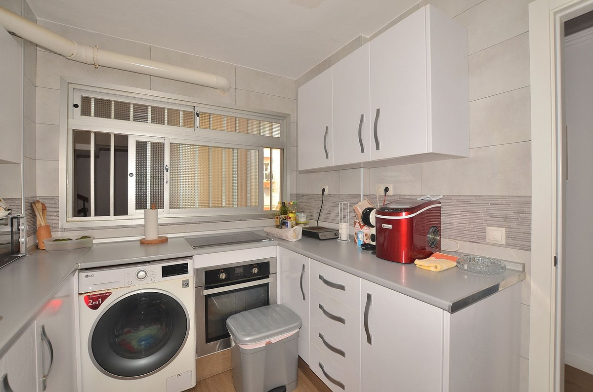 Appartement te koop in Fuengirola | 2 slaapkamers H5506216