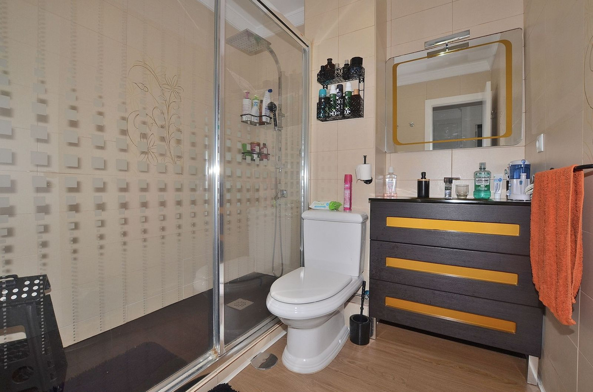 Appartement te koop in Fuengirola | 2 slaapkamers H5506216
