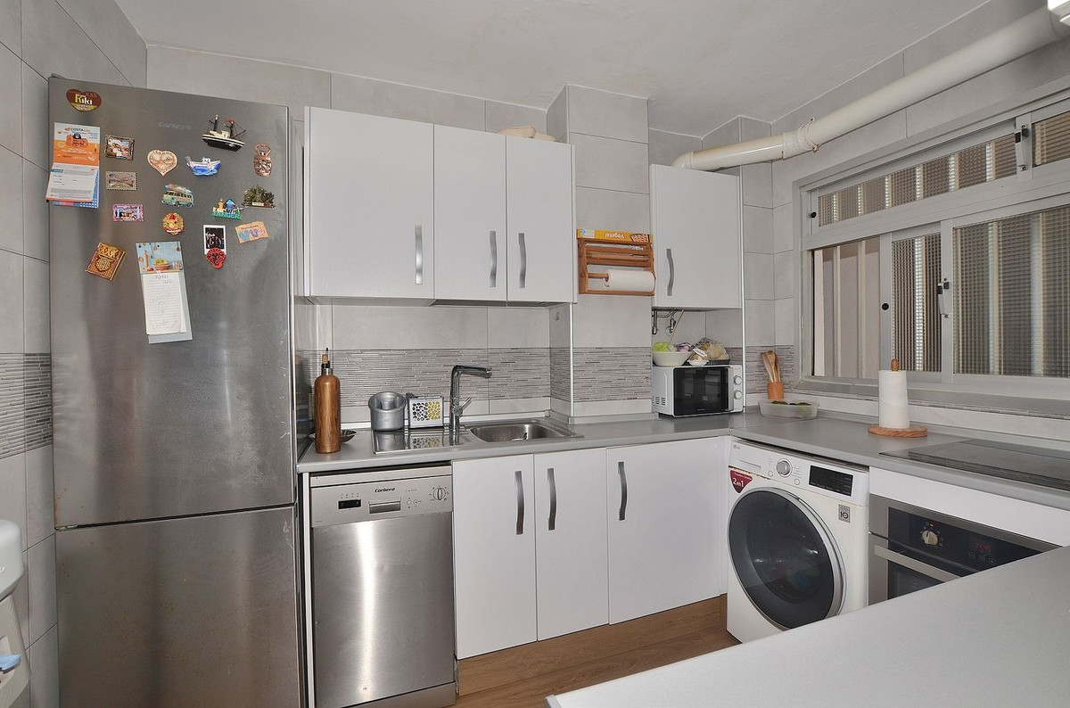 Appartement te koop in Fuengirola | 2 slaapkamers H5506216