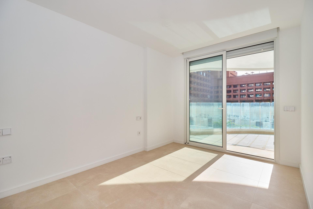 Appartement te koop in Fuengirola | 2 slaapkamers H5506912