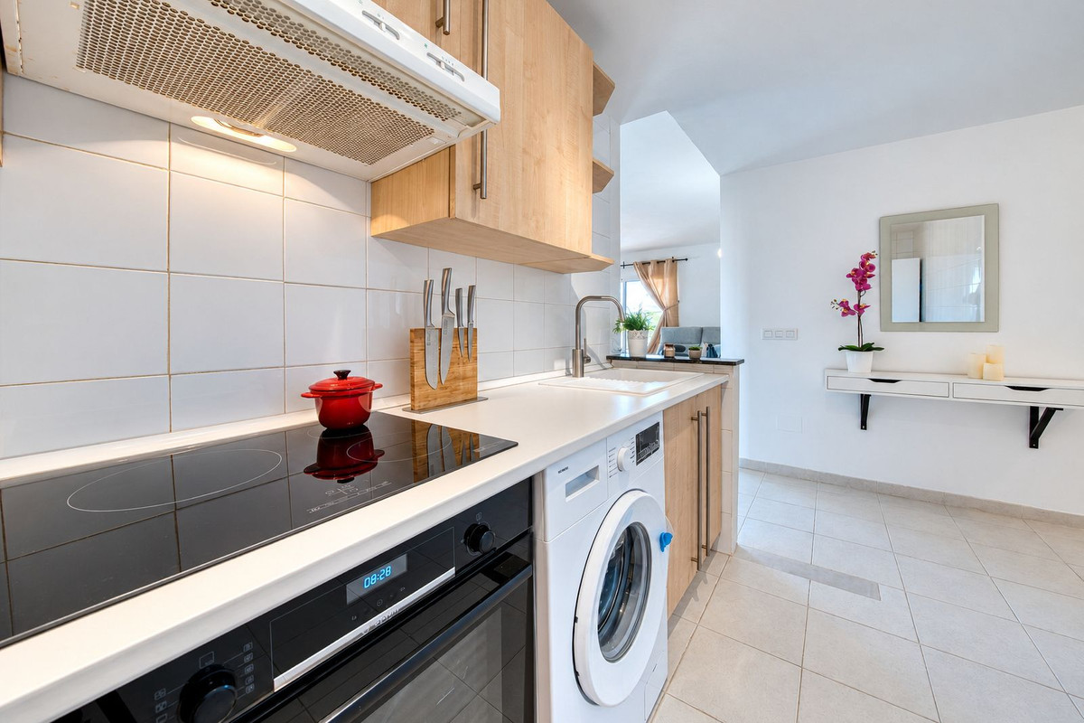 Appartement te koop in Fuengirola | 2 slaapkamers H5509864