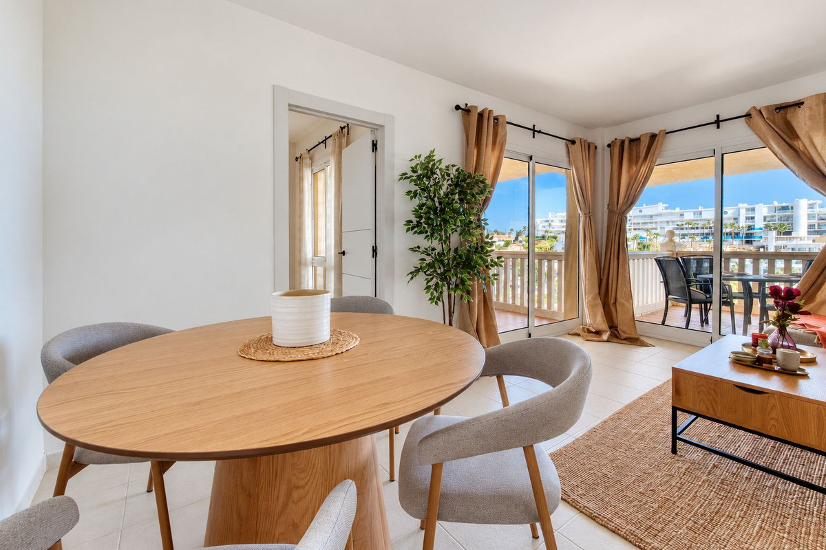 Appartement te koop in Fuengirola | 2 slaapkamers H5509864