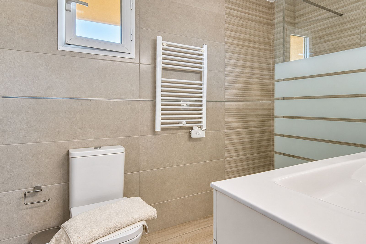 Appartement te koop in Fuengirola | 2 slaapkamers H5509864
