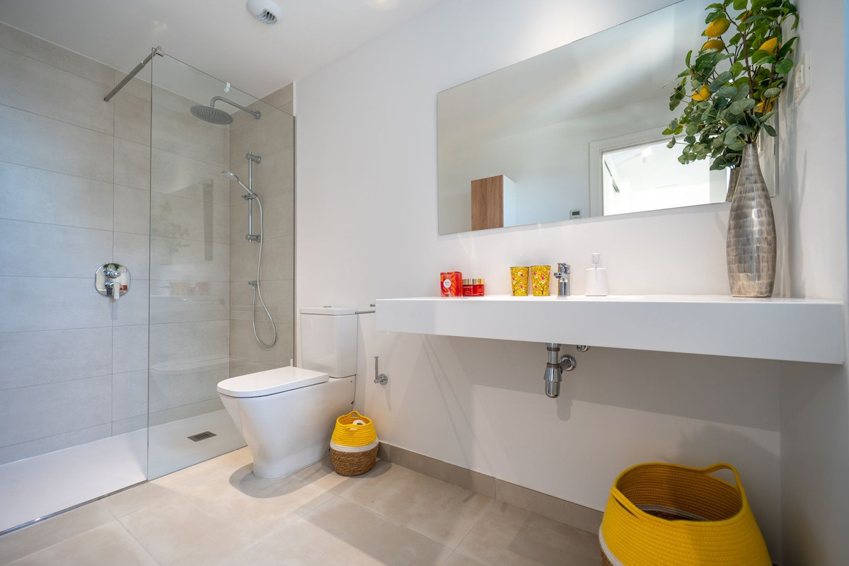 Appartement te koop in Fuengirola | 2 slaapkamers H5511706