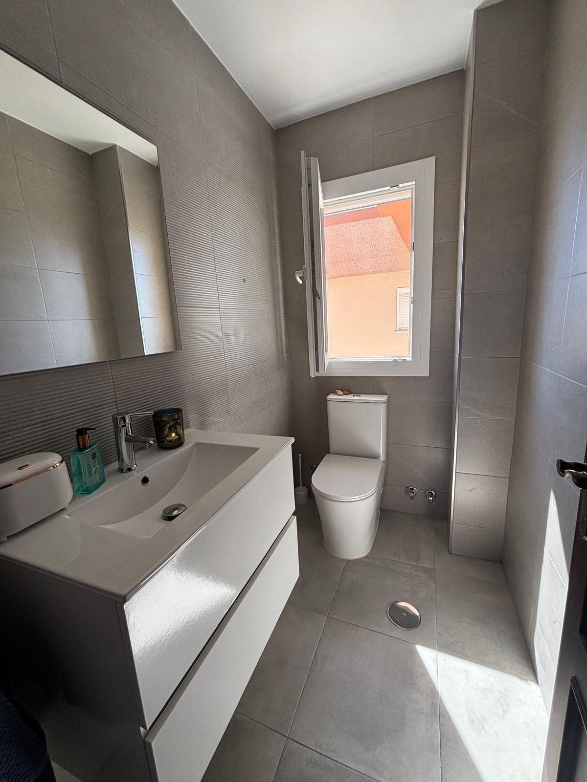 Appartement te koop in Fuengirola | 3 slaapkamers H5517016