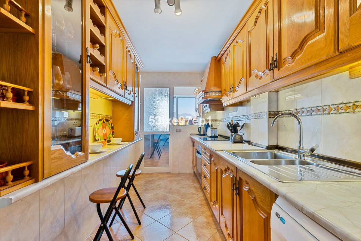 Appartement te koop in Fuengirola | 4 slaapkamers H5524129