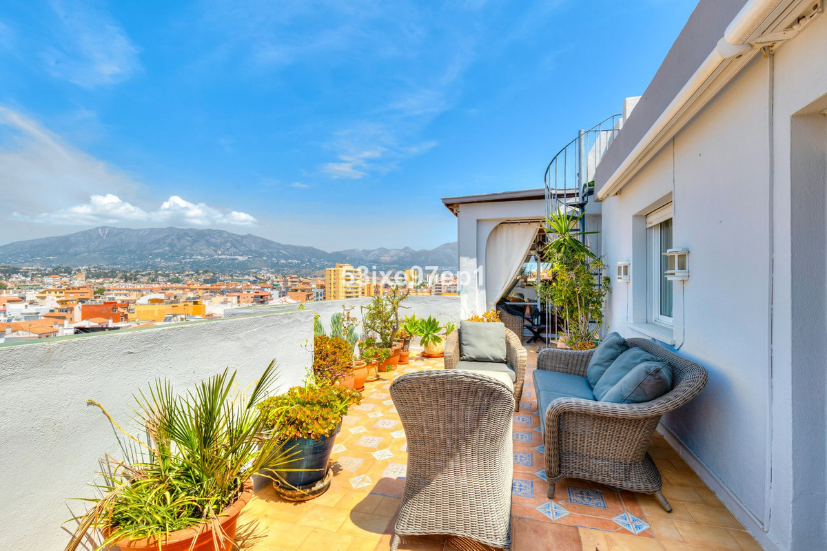 Appartement te koop in Fuengirola | 4 slaapkamers H5524129