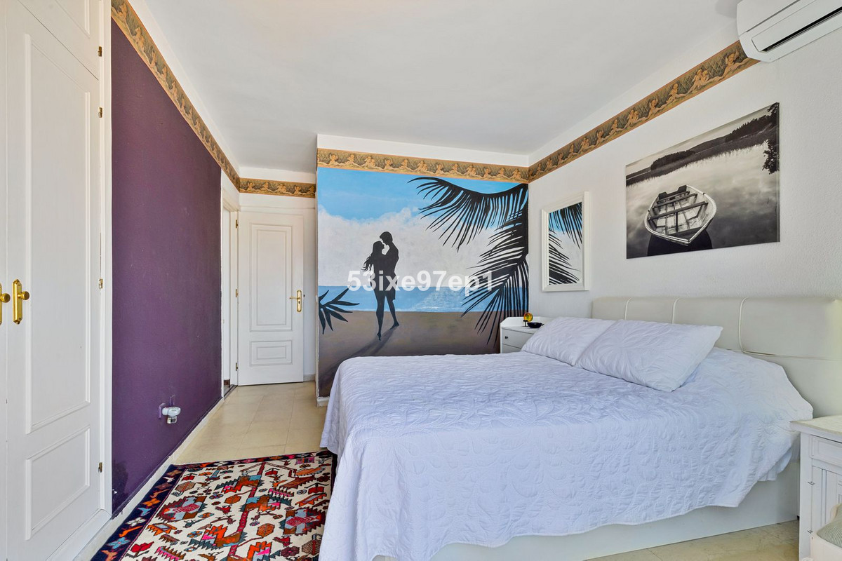 Appartement te koop in Fuengirola | 4 slaapkamers H5524129