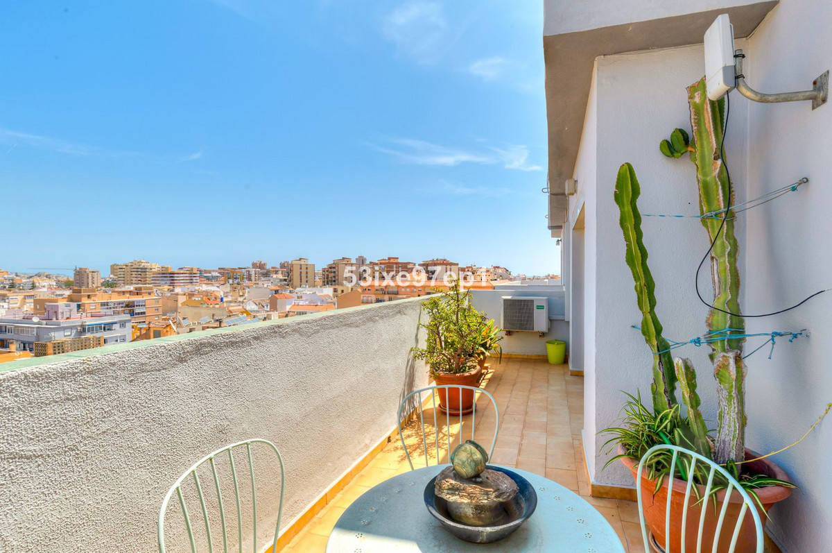 Appartement te koop in Fuengirola | 4 slaapkamers H5524129