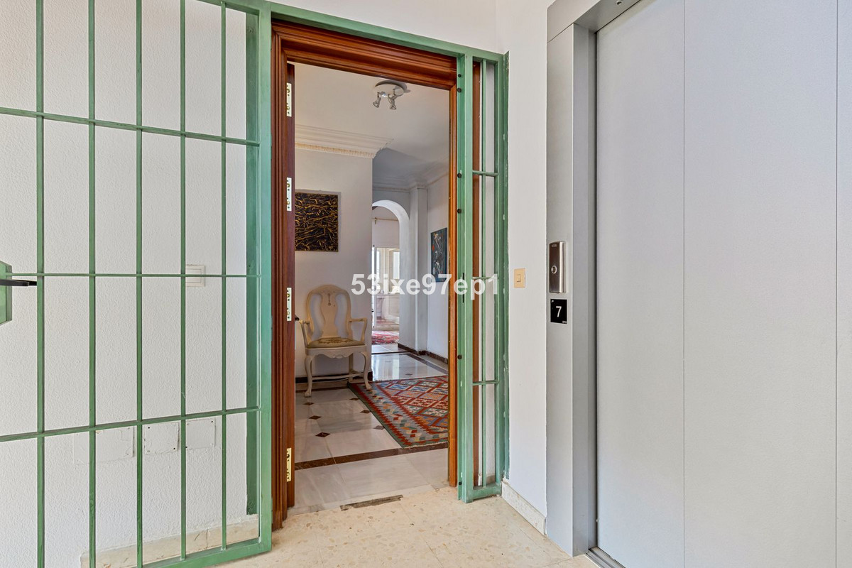 Appartement te koop in Fuengirola | 4 slaapkamers H5524129