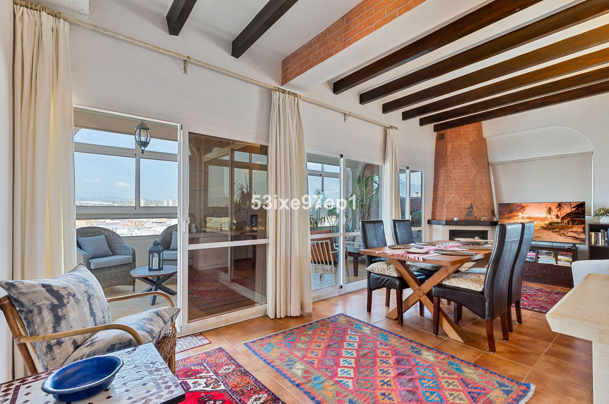 Appartement te koop in Fuengirola | 4 slaapkamers H5524129