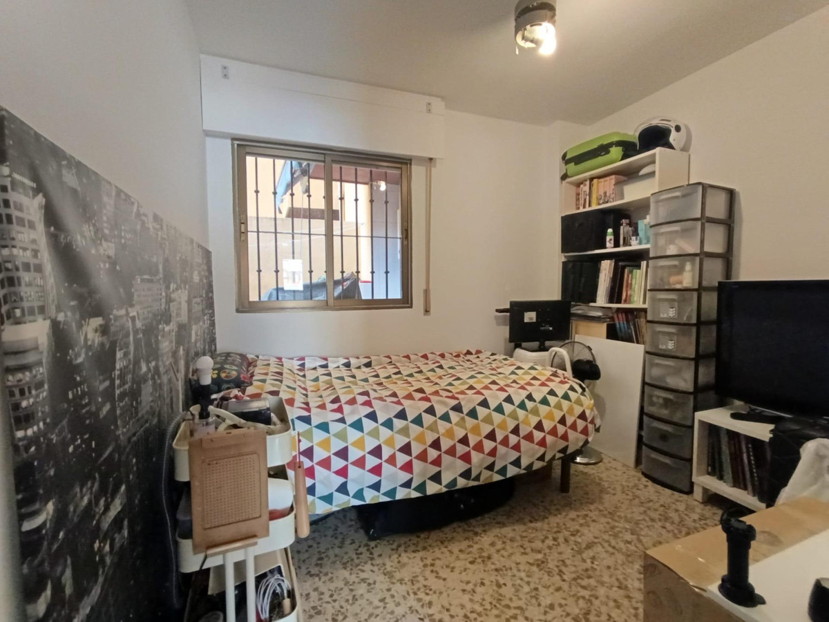 Appartement te koop in Fuengirola | 4 slaapkamers H5524468