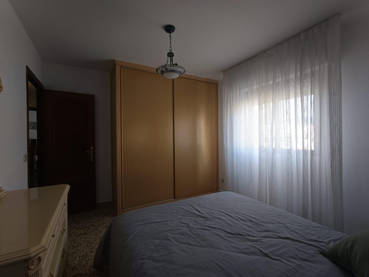 Appartement te koop in Fuengirola | 4 slaapkamers H5524468