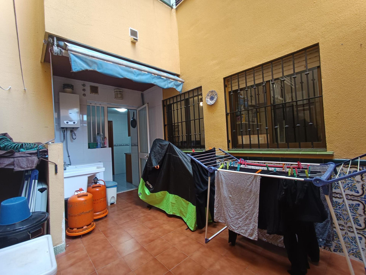 Appartement te koop in Fuengirola | 4 slaapkamers H5524468