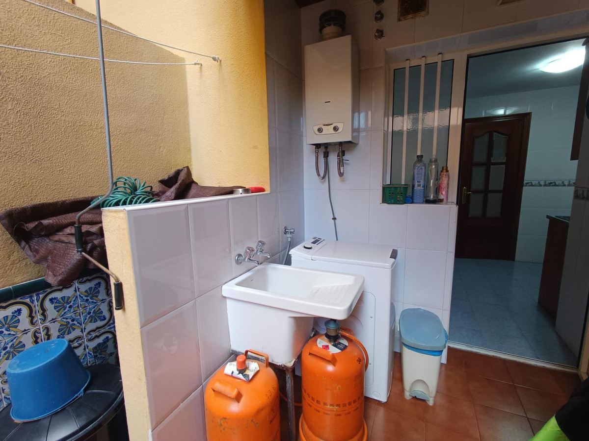 Appartement te koop in Fuengirola | 4 slaapkamers H5524468