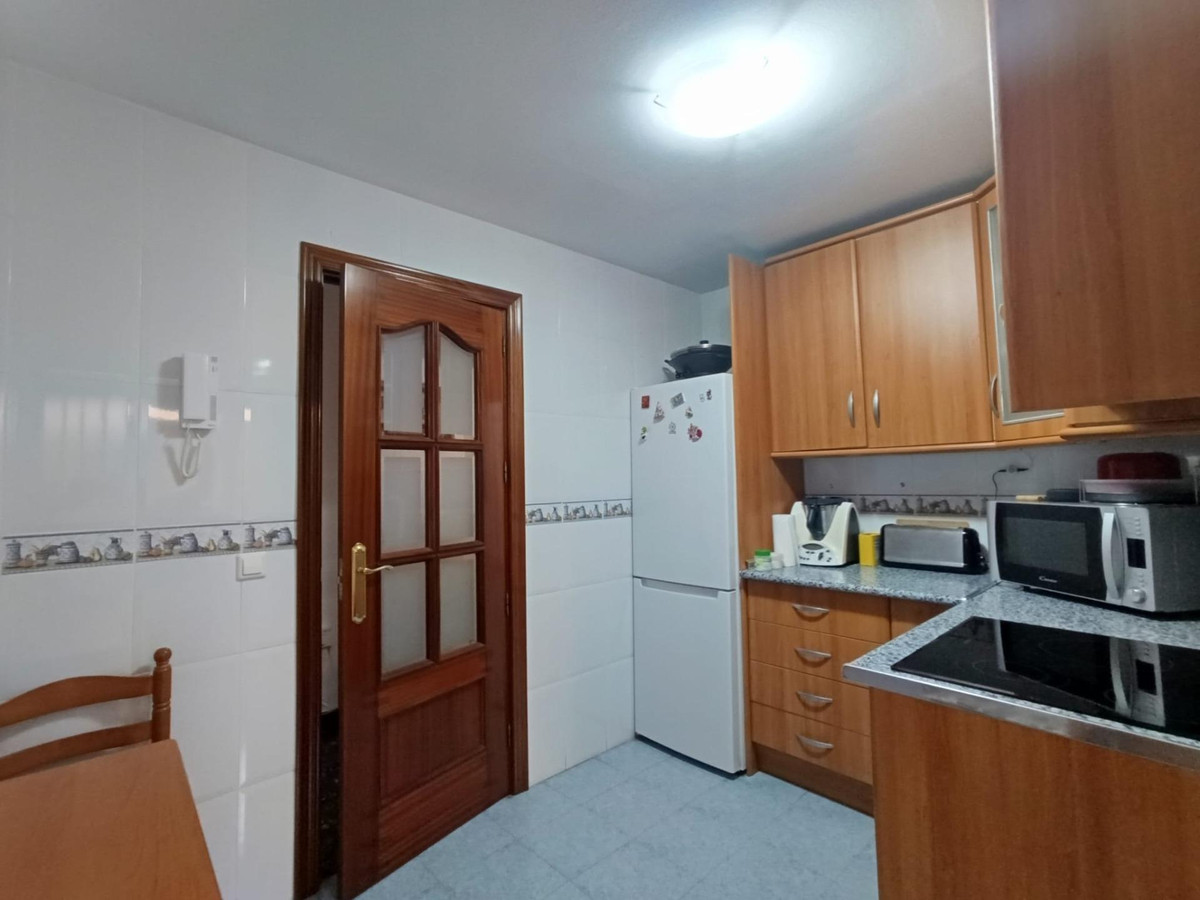 Appartement te koop in Fuengirola | 4 slaapkamers H5524468