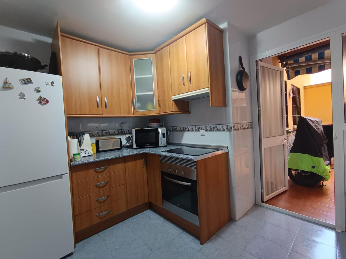 Appartement te koop in Fuengirola | 4 slaapkamers H5524468