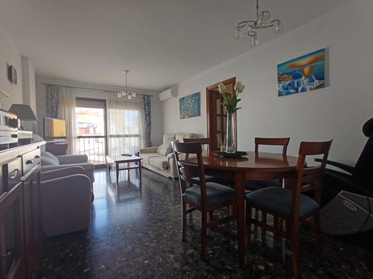 Appartement te koop in Fuengirola | 4 slaapkamers H5524468