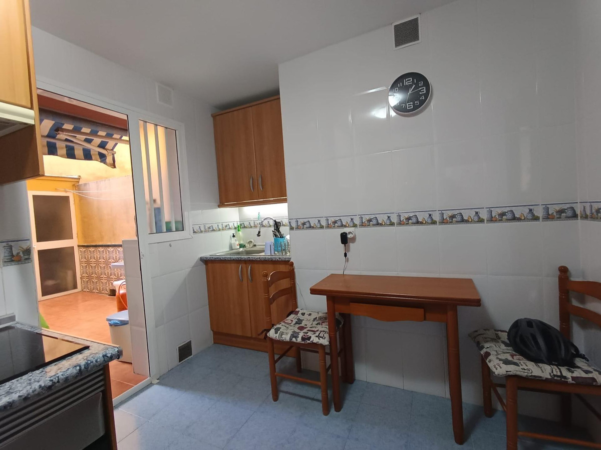 Appartement te koop in Fuengirola | 4 slaapkamers H5524468