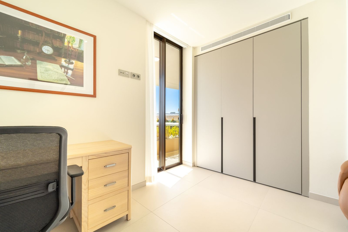 Appartement te koop in Fuengirola | 2 slaapkamers H5527360