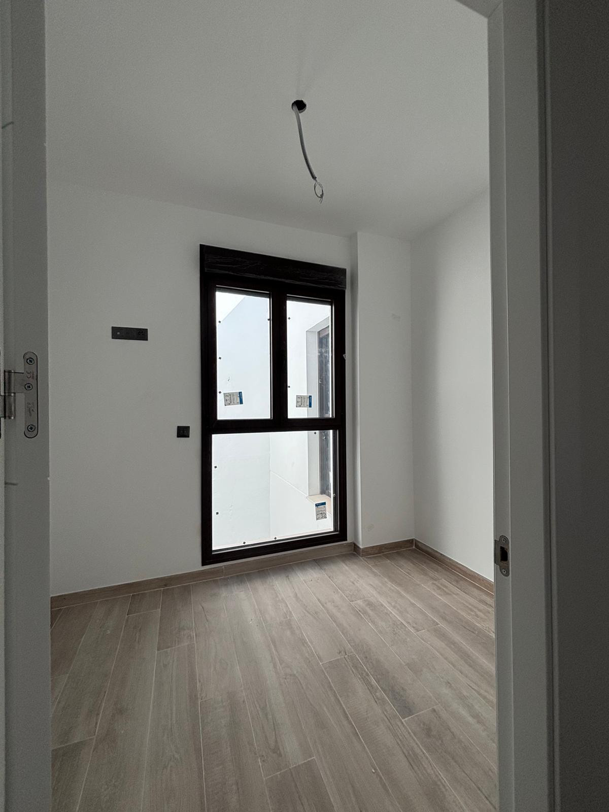 Appartement te koop in Fuengirola | 2 - 3 slaapkamers H5527474