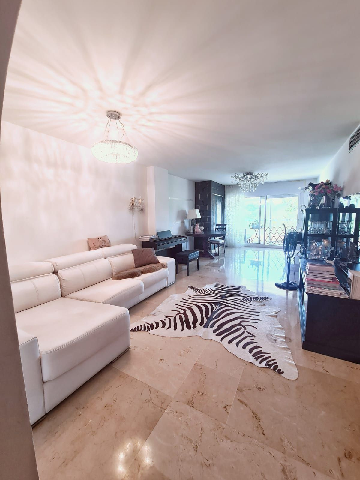 Penthouse Duplex in Guadalmina Alta-16
