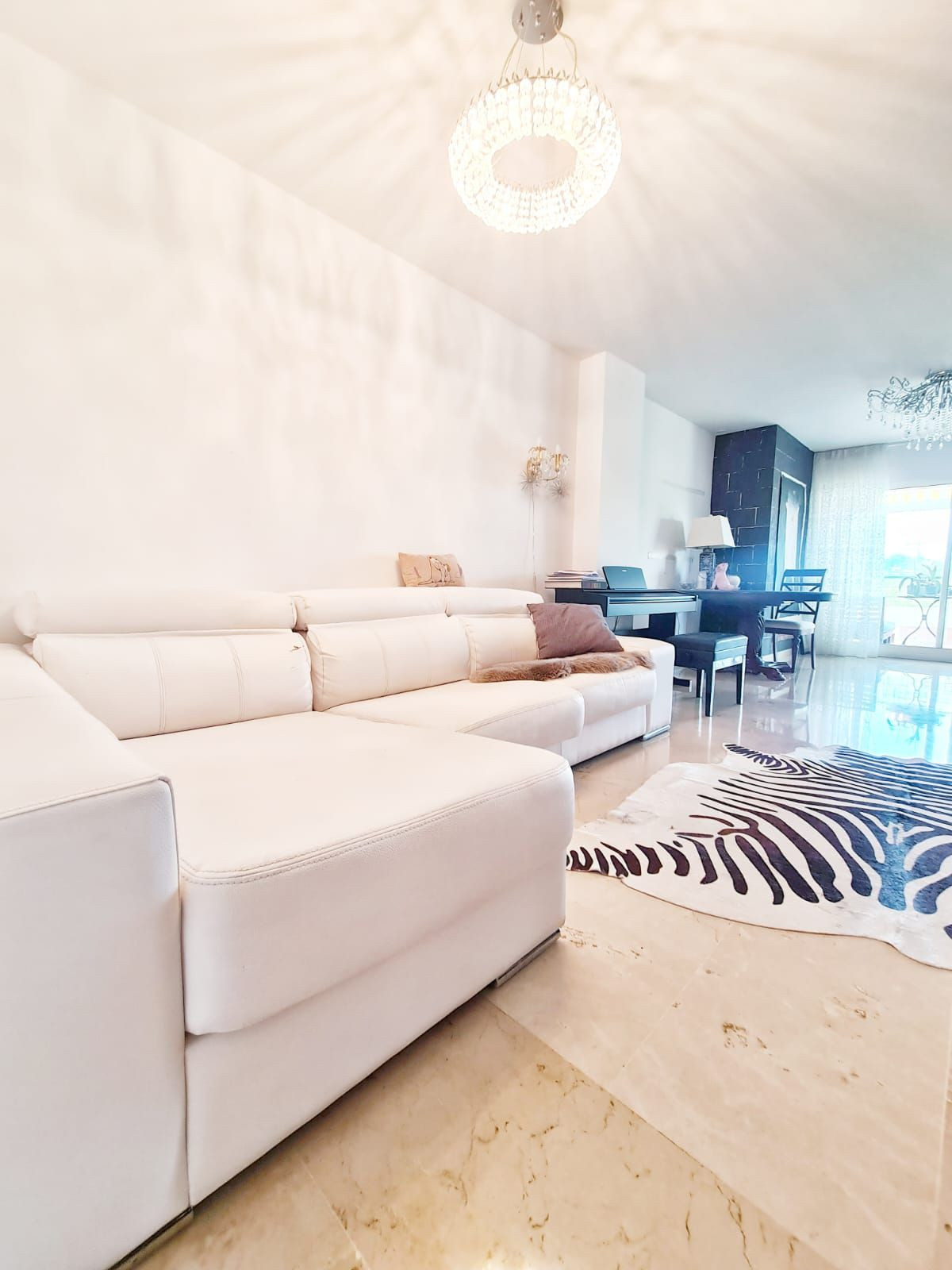 Penthouse Duplex in Guadalmina Alta-19