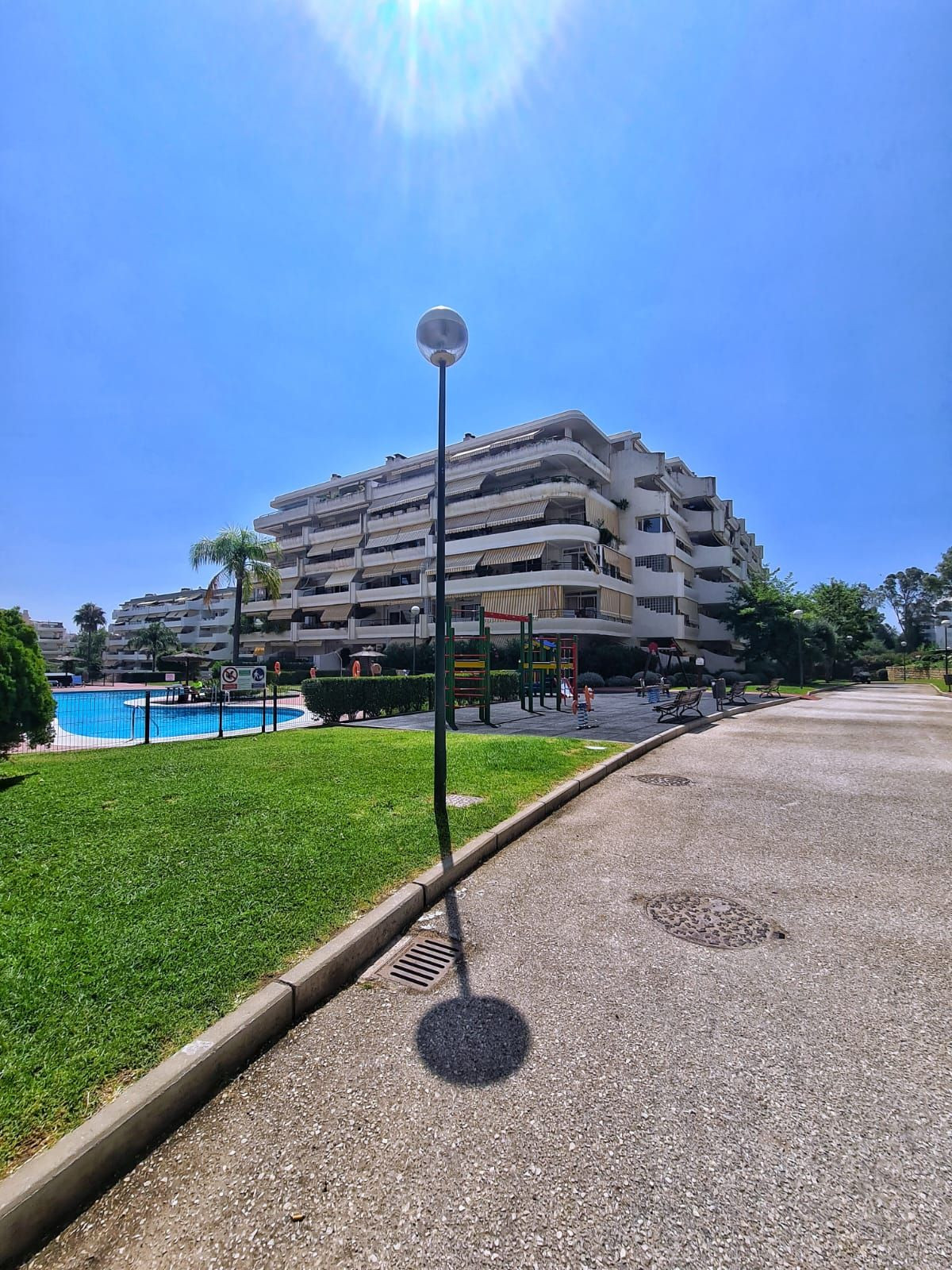 Penthouse Duplex in Guadalmina Alta-24