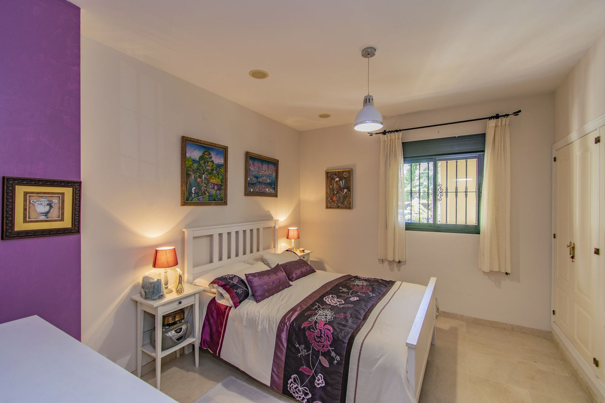 Appartement te koop in Guadalmina Alta | 2 slaapkamers H4766056
